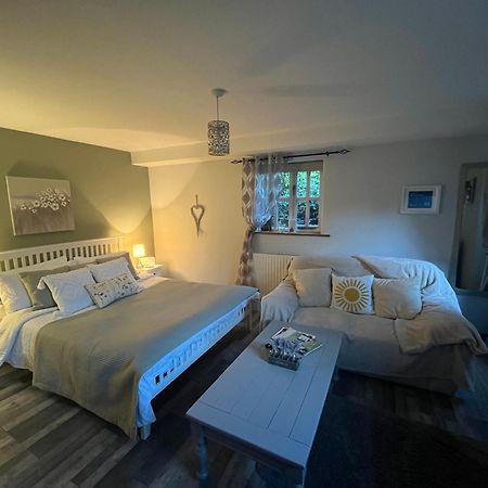 Pear Tree Cottage Courtyard Kinton Bagian luar foto